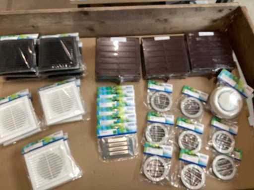 NEDCO mix kavel diverse luchtroosters (43x)