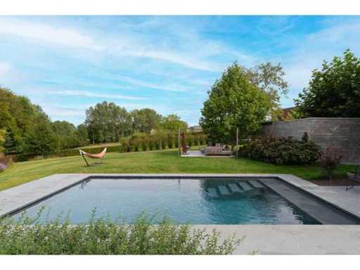 Piscină încorporată