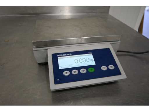 Mettler Toledo ICS 425 S Digital Scale