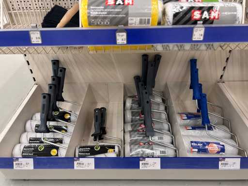 Verschiedene Malmaterialien (85x)