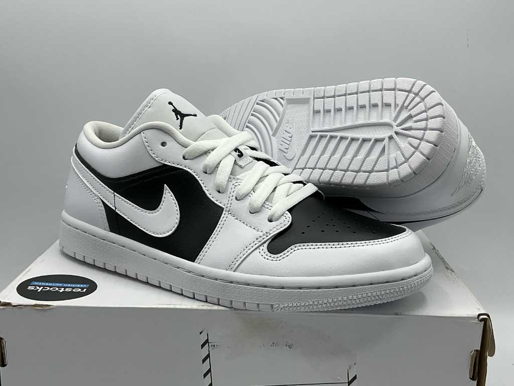 Women's Nike Air Jordan 1 Low (Panda)