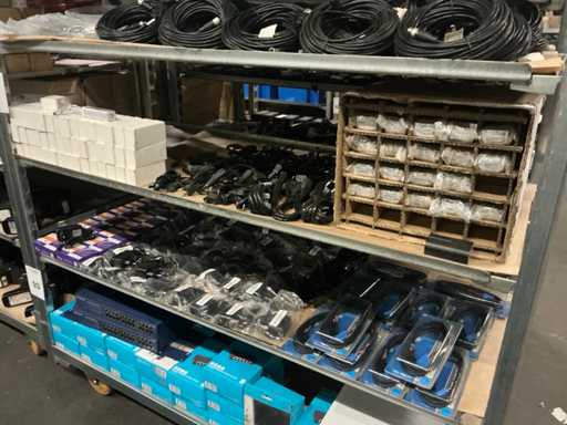 Lots de câbles d’alimentation et de chargeurs