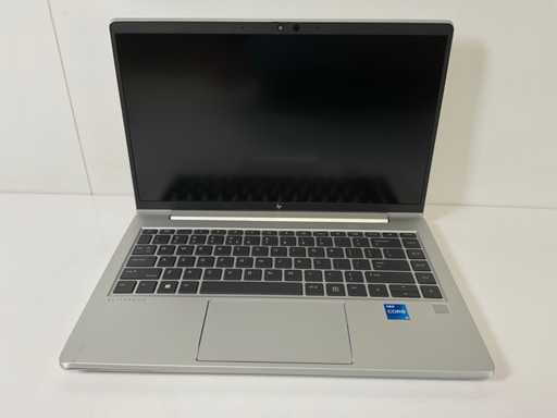 HP EliteBook 640 G10 14", Core(TM) i5 13a generazione, 32 GB di RAM, 256 GB di computer portatile NVMe