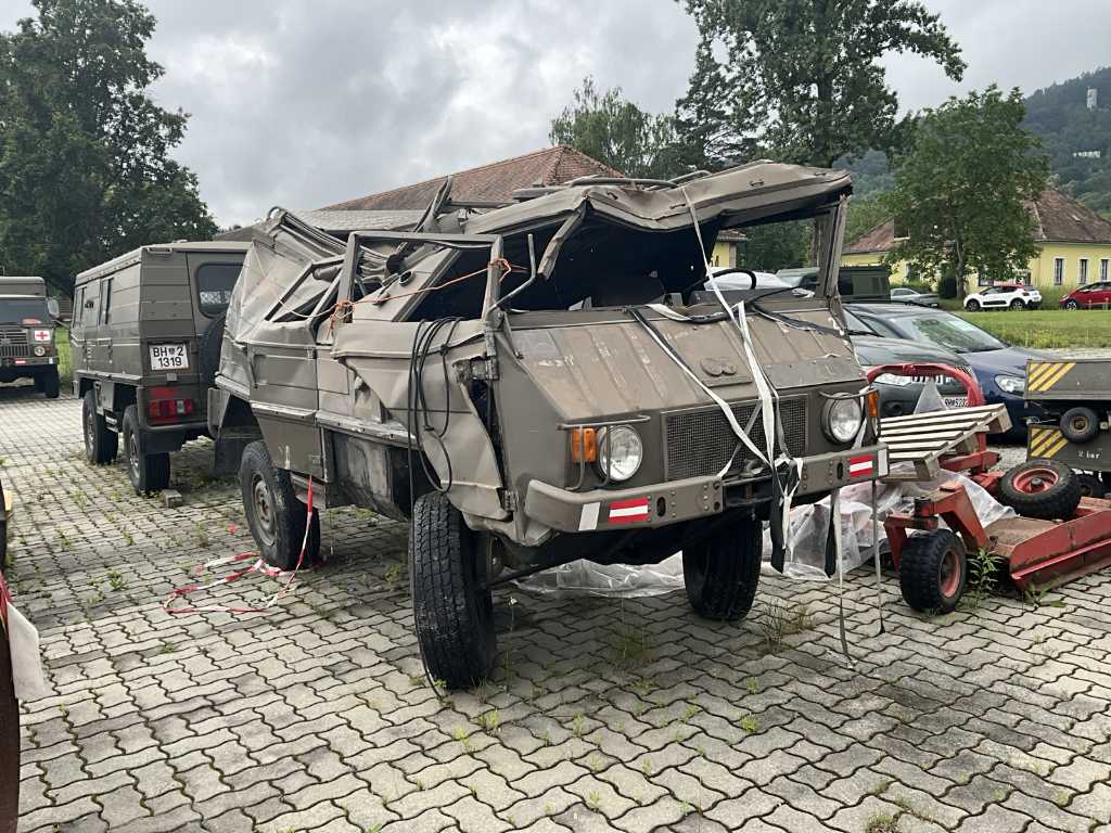 1974 Steyr Pinzgauer 710K Army Vehicle