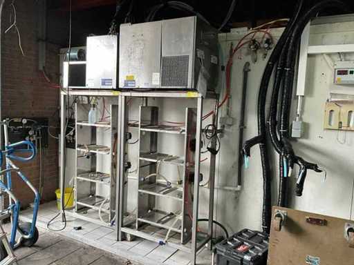 Cornelius Triton 700 HK Blast Chiller in supporto