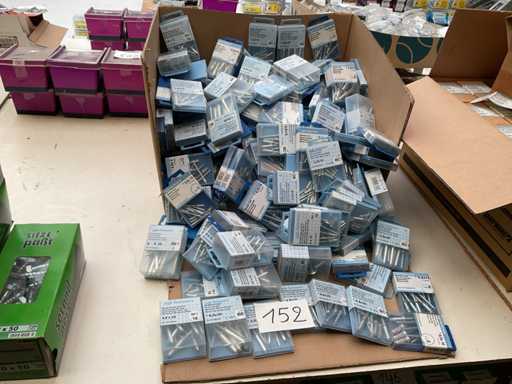 Blind staple blisters