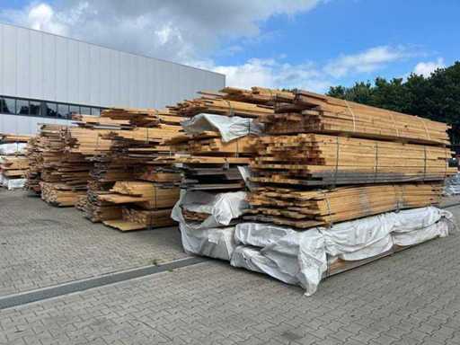 Grande quantità di legno circa 90m3