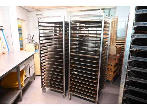 Beko 20-piece stainless steel bakery oven plate trolley (4x)