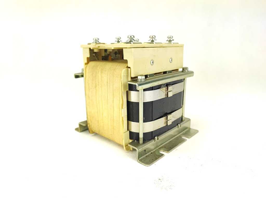 Fanuc - A81L-0001-0163 - Transformator trifazat - Piese de schimb