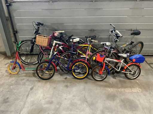 Serie von Kinderfahrrädern