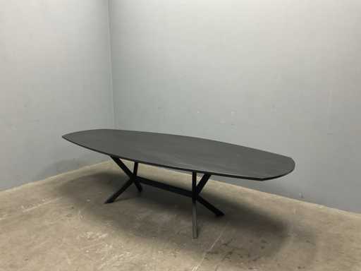 Dänischer ovaler Eichen-Esstisch schwarz lackiert mit Sockel