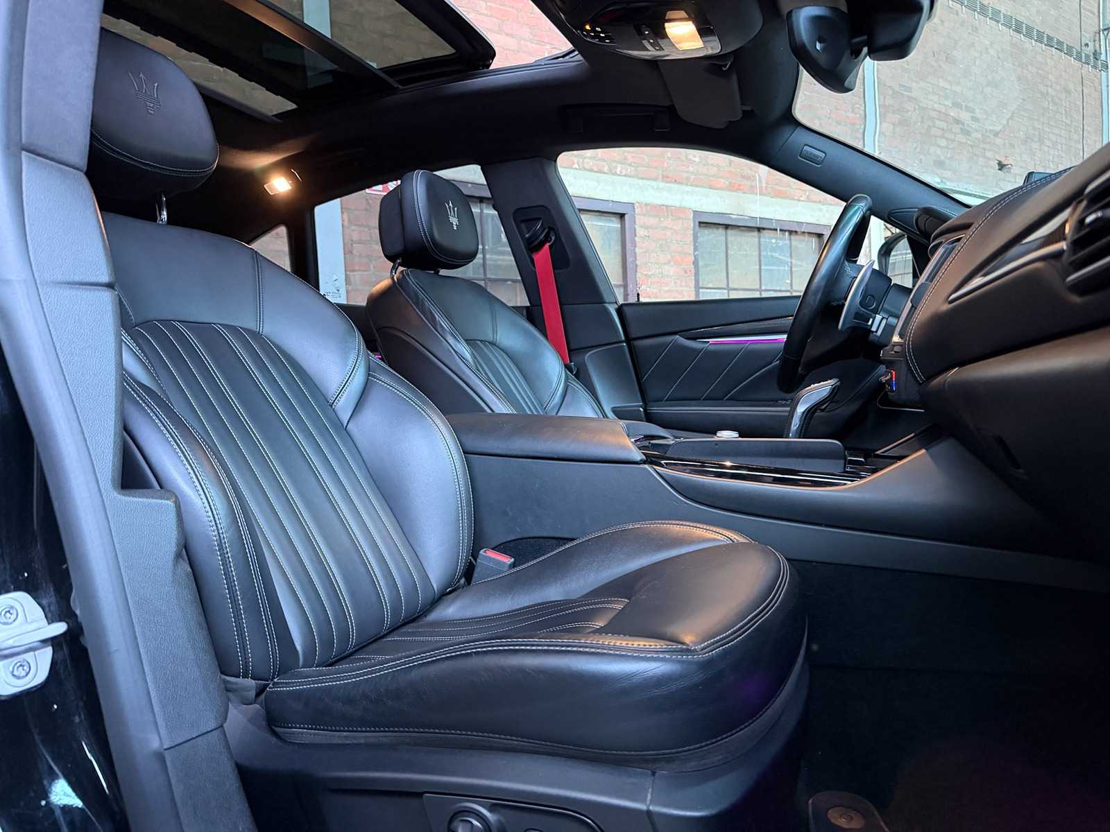 Maserati Levante 3.0 V6 AWD GranLusso 349pk 2019, T-075-PR