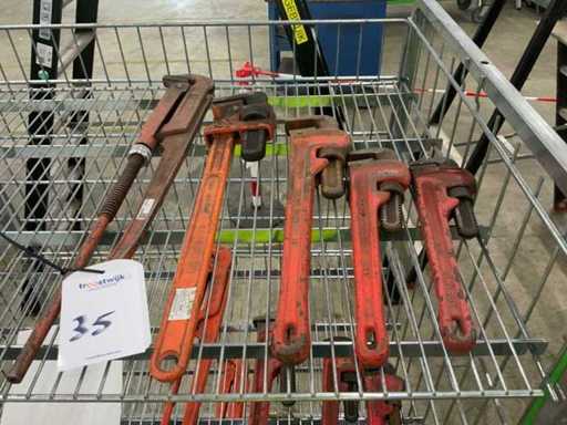 Adjustable pipe wrench (4x)
