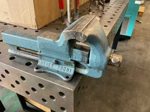 Heuer Bench Vice