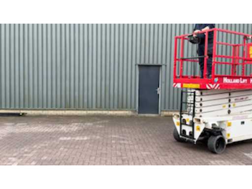 ded4db54-d9ef-41cf-9d4f-3278473d1a7e.mp4