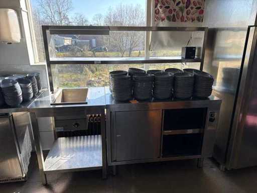 RVS horeca werkbank met geïntegreerde warmhoudbak en opbouwrek
