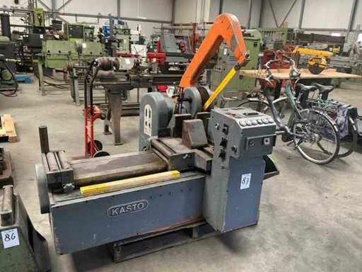 Macchina della sega Kasto