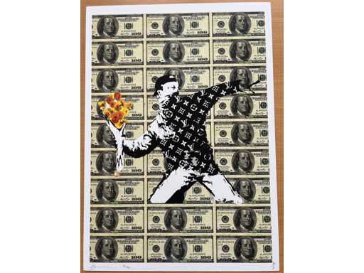 DEATH NYC: Lanciatore di fiori di Banksy