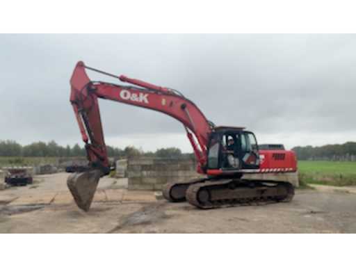 e2ecdbb9-27df-427d-8194-1dd89a05c290.mp4