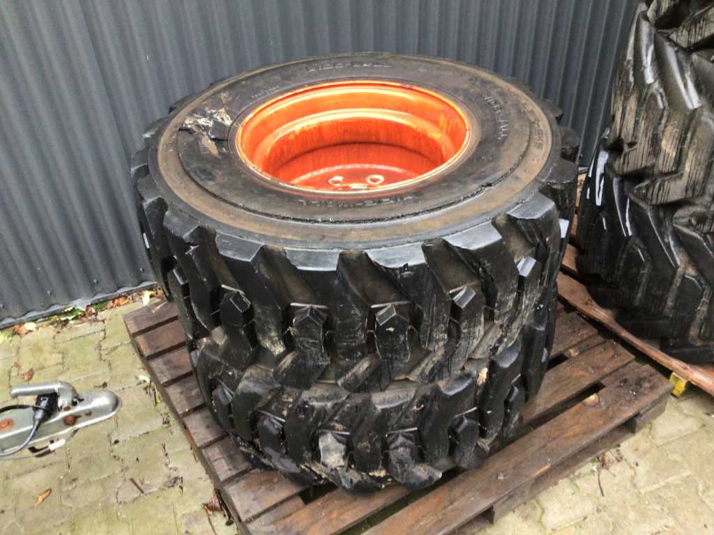 Hauler-sks - 15-19,5 Widewall with rim - Telehandler tyres / wheels (2x)