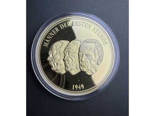 ???? 70 Jahre Bundesrepublik Deutschland – Vergoldete Sammlermedaille in Proof-Optik