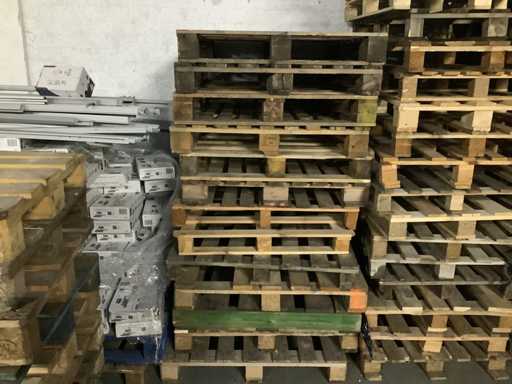 Block pallets (13x)