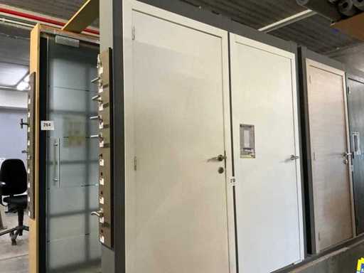 Thys Group Schildersdeur (2x)
