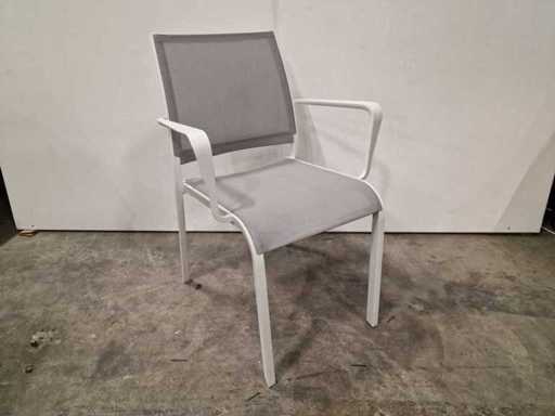 6 x Garden Prestige - Alu Stapelstoel Nice met Armleuning Wit - Batylene Lichtgrijs