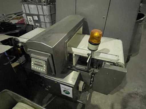 SAFELINE  Metal Detector