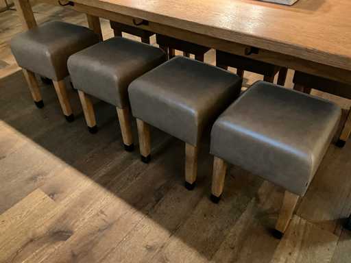 Huts - Sgabello in legno con seduta in pelle (10x)