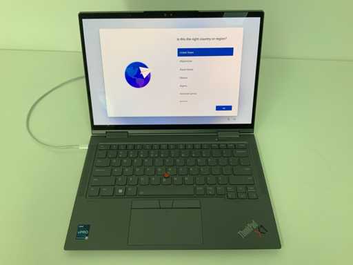 Lenovo ThinkPad X1 Yoga Gen 8 Laptop
