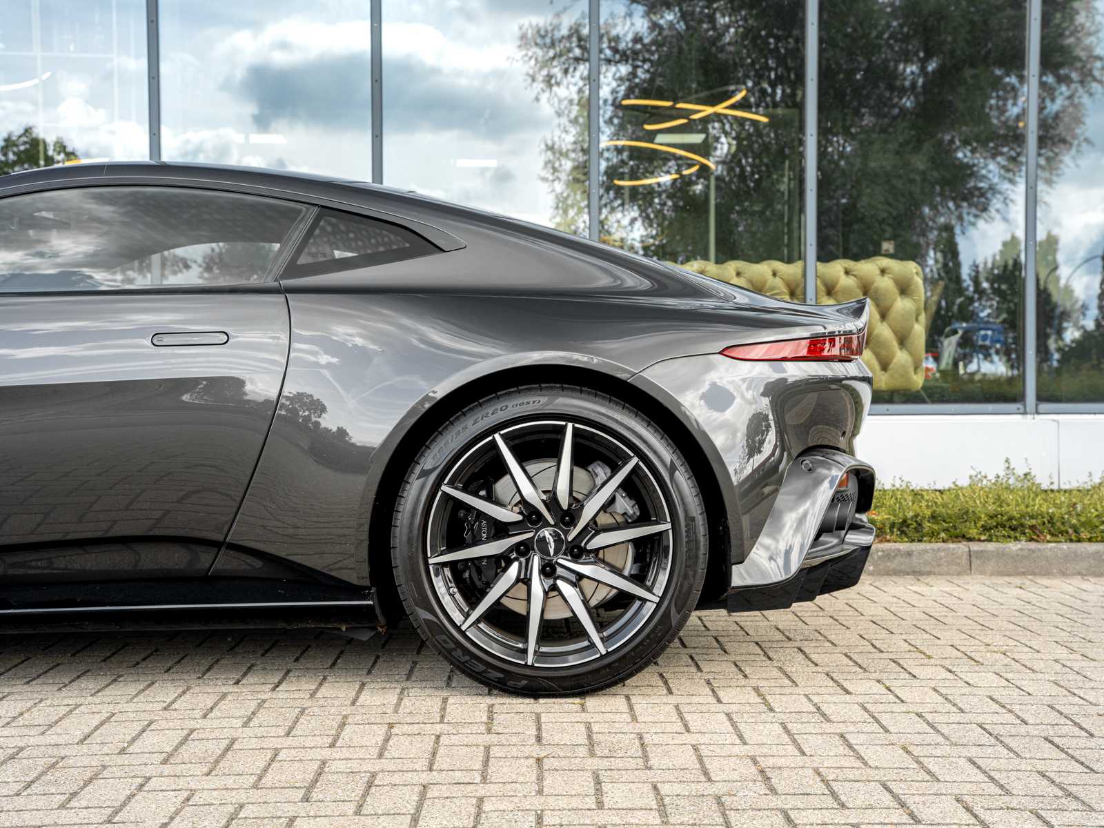 Aston Martin Vantage 4.0 V8 510pk 2021, X-777-DL