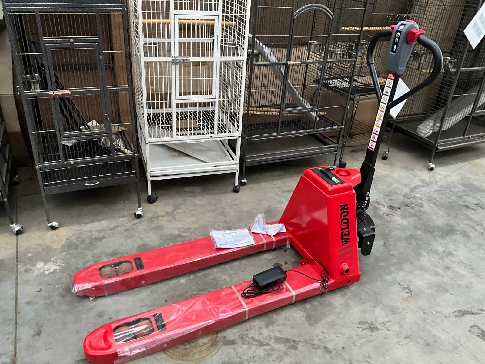 2025 Stacker electric 2 tons – unused – lithium