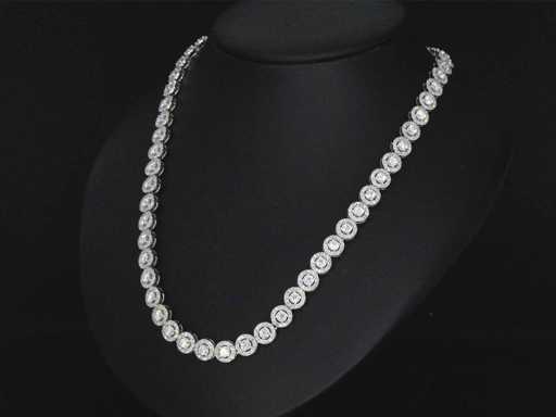 White gold necklace with diamonds and brilliants 12.50 carat