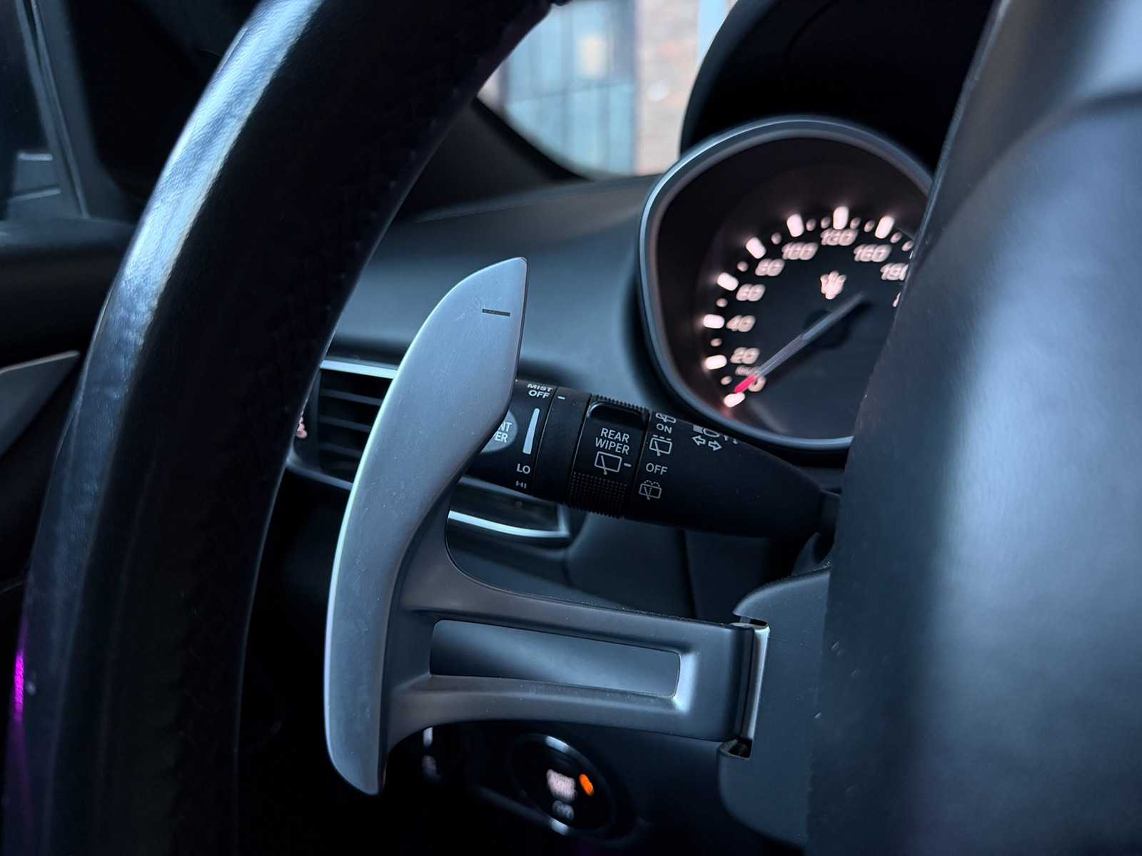 Maserati Levante 3.0 V6 AWD GranLusso 349pk 2019, T-075-PR