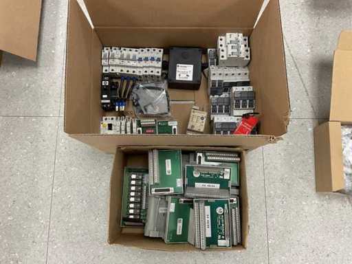 Batch of Telemecanique switchgear