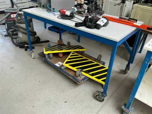 Tavolo di lavoro mobile Aestic