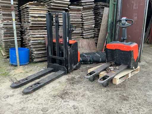 BT Staxio & TOYOTA Paletă electrică (2x)