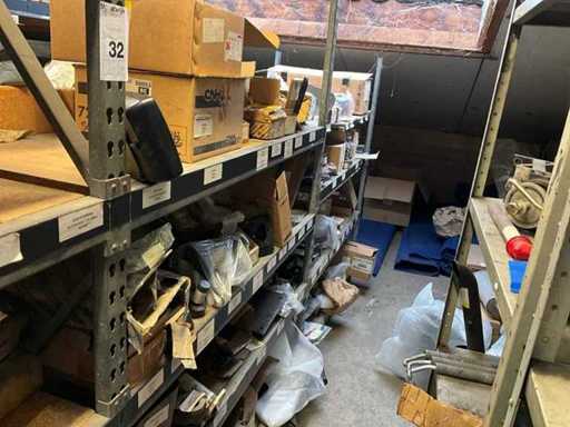 New Holland Un lot mare de butuci și flanșe de roți + ecrane GPS