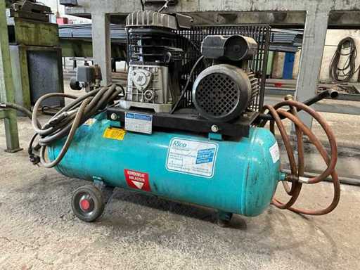 Mobilna sprężarka powietrza Rico 2008