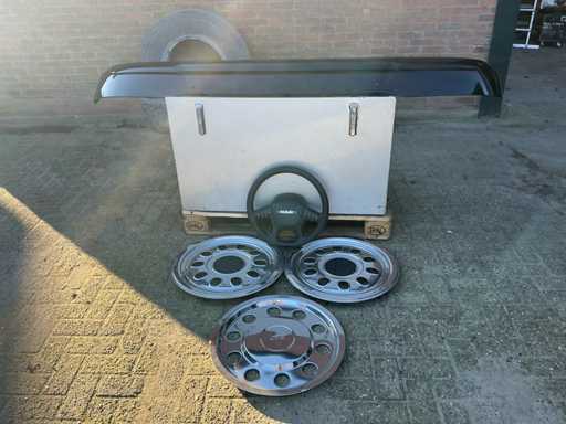 DAF Batch of truck accessories
