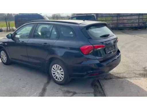 17e7c25f-5c8b-40de-8fa3-47c42e82b9ff.mp4