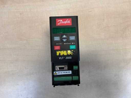 Convertor de frecvență Danfoss VLT 2800