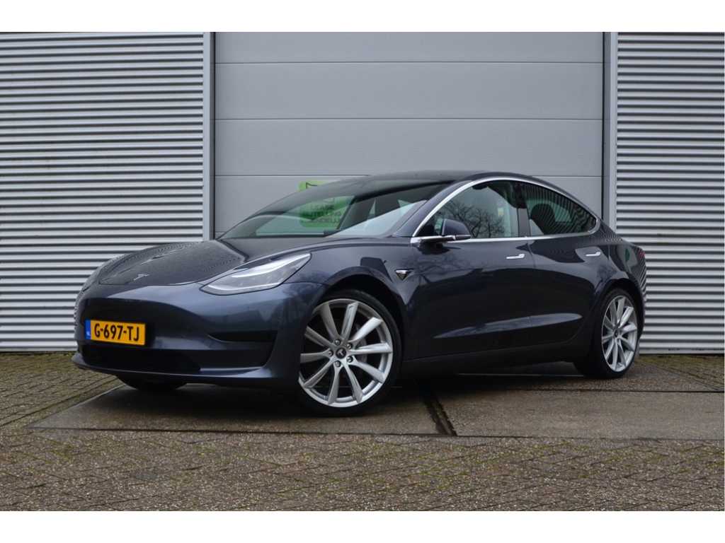 Tesla - Model 3 - Stnd.RWD Plus 60 kWh - G-697-TJ - 2019 - Geringer Zusatz