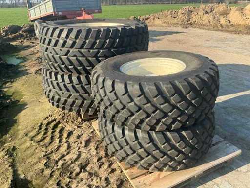 Nokian 540/65 R30 Lawn tire set