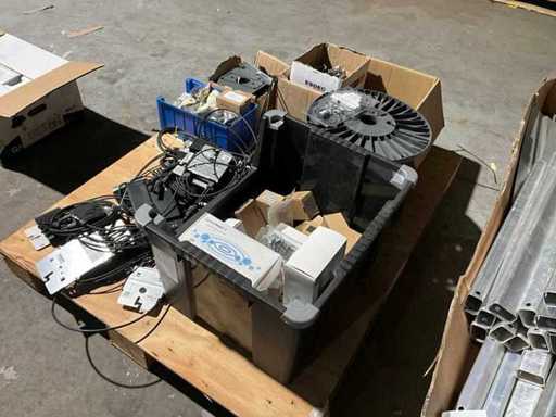 Partia materiałów instalacyjnych