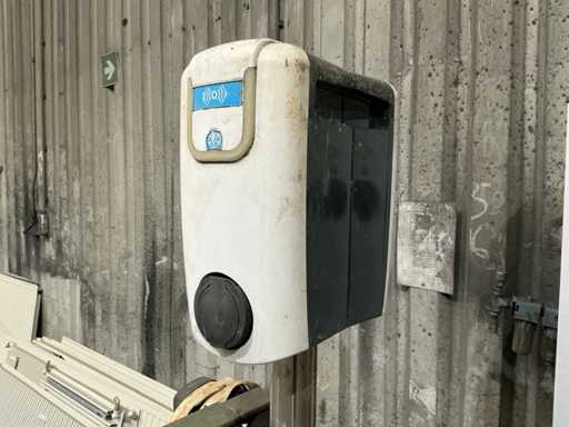 Bleu Courant Station de charge U-move 22