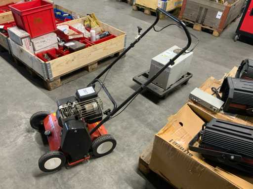Stafor S 83 B Verticuteermachine