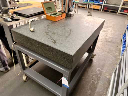  Granite measuring plate without content