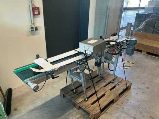 Roller conveyor